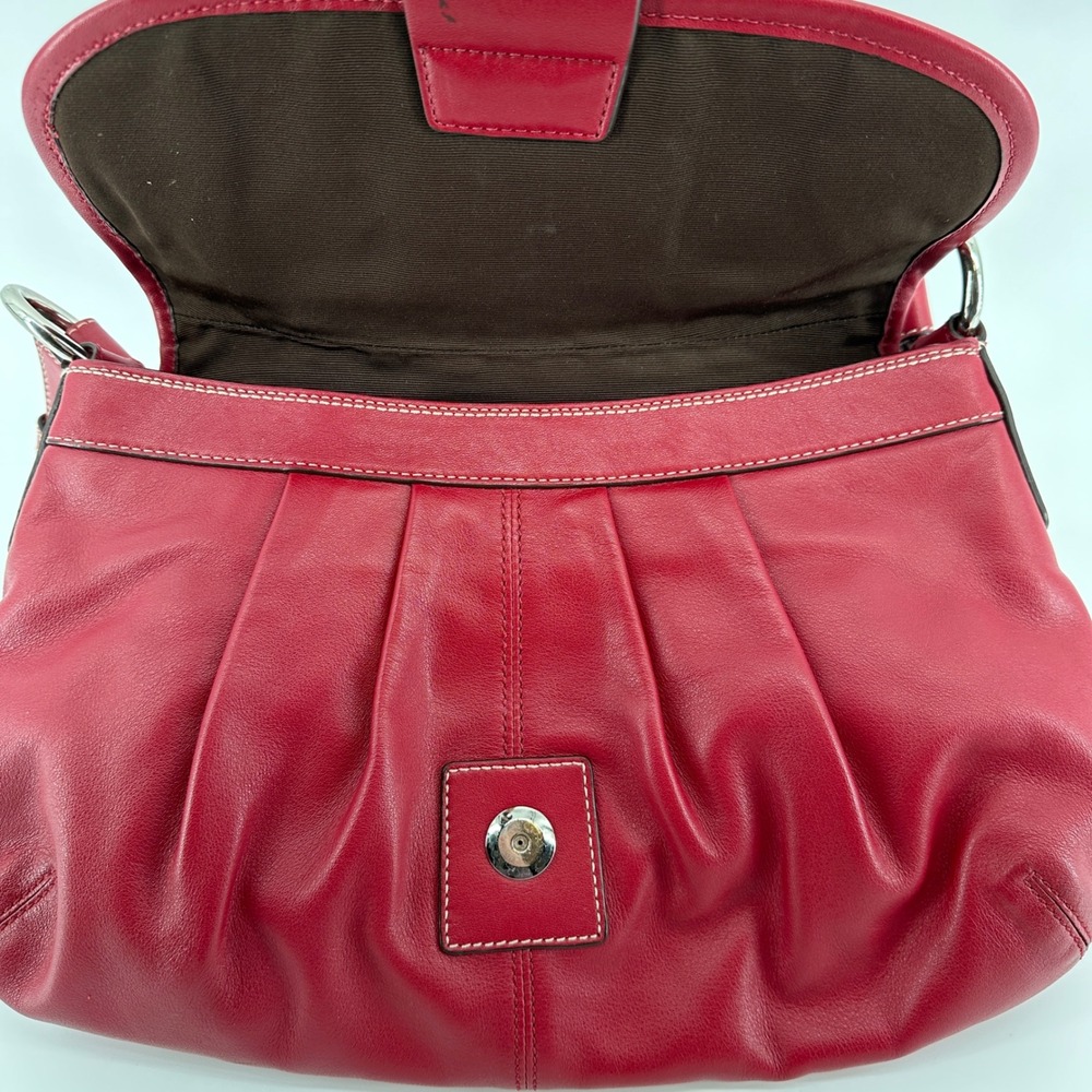 Coach Soho Pleated Flap Shoulder Bag Red Leather Buckle Y2K Vintage F15204 - Picture 8 of 13